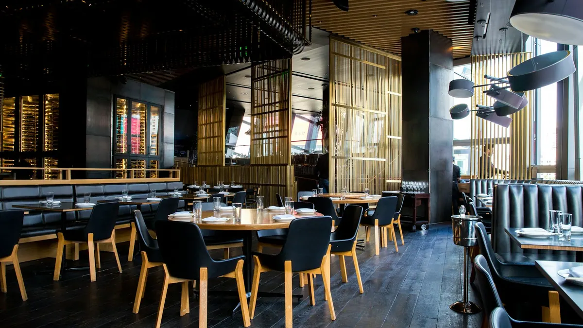 Sistema de comandas digitales en pantalla de restaurante