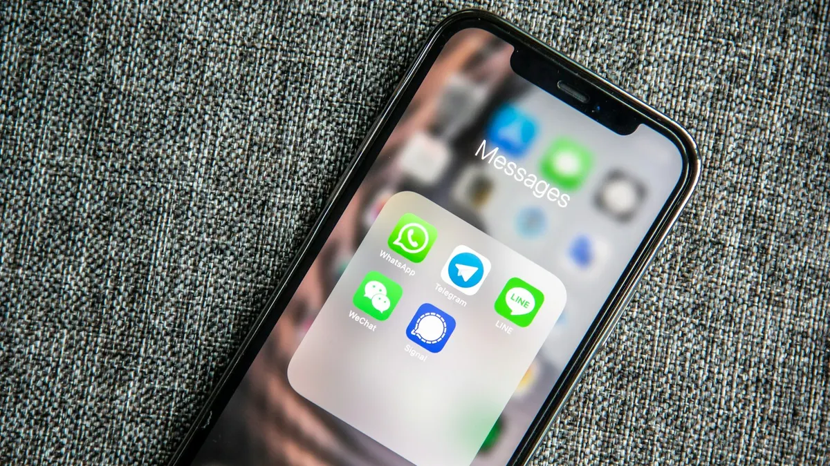 WhatsApp Business y catálogo digital en un celular